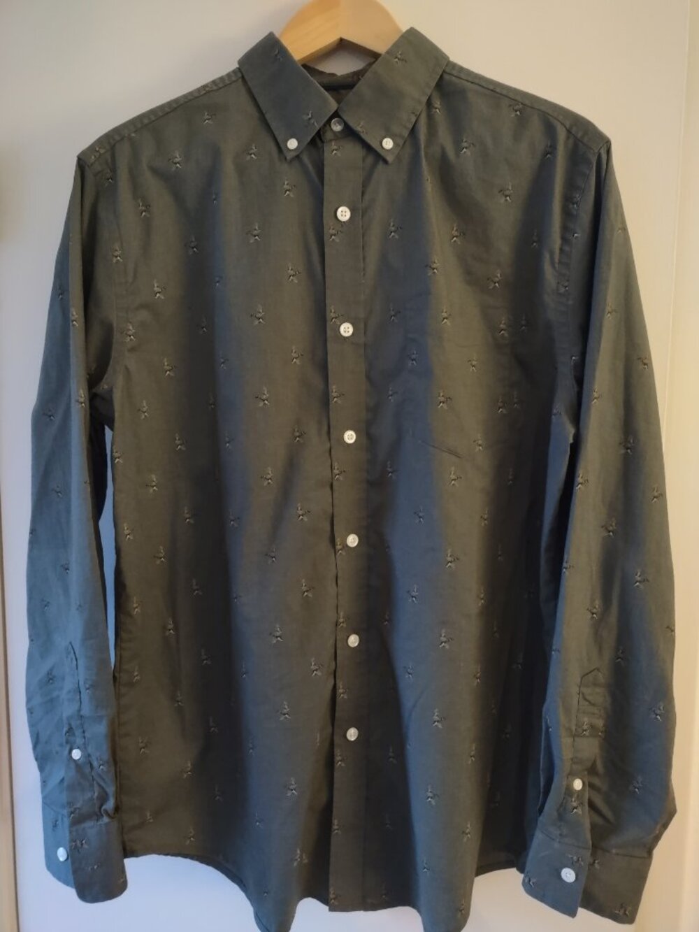 Croft & Barrow Men’s Button Down Shirt Medium Green Duck Print Long Sleeve